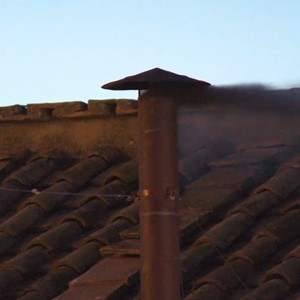 Iz dimnjaka Sikstinske kapele izašao crni dim